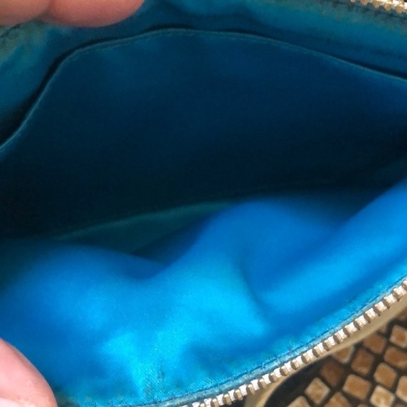 Coach Poppy Daisy Vibrant Colorful Signature “C” Gold Metallic Cross Body Bag - Picture 13 of 14